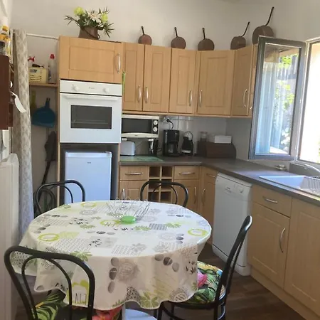 Au Fer A Cheval Holiday home Cresseveuille
