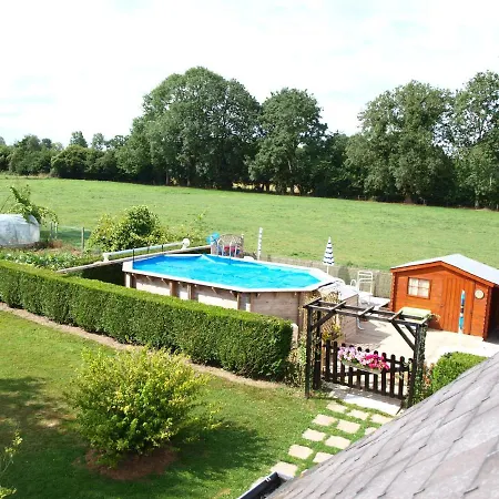 Holiday home Au Fer A Cheval Cresseveuille